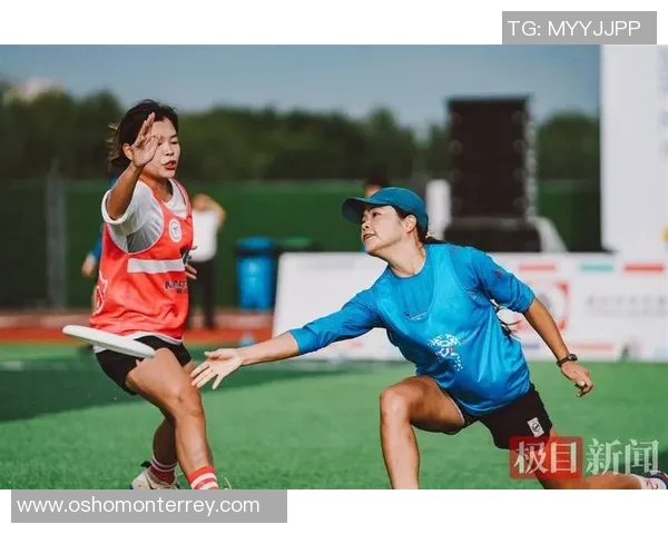 武汉飞盘队在攀岩联赛中以78分稳居积分榜首位